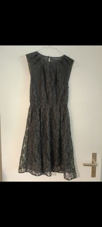Globus Spitze Kleid