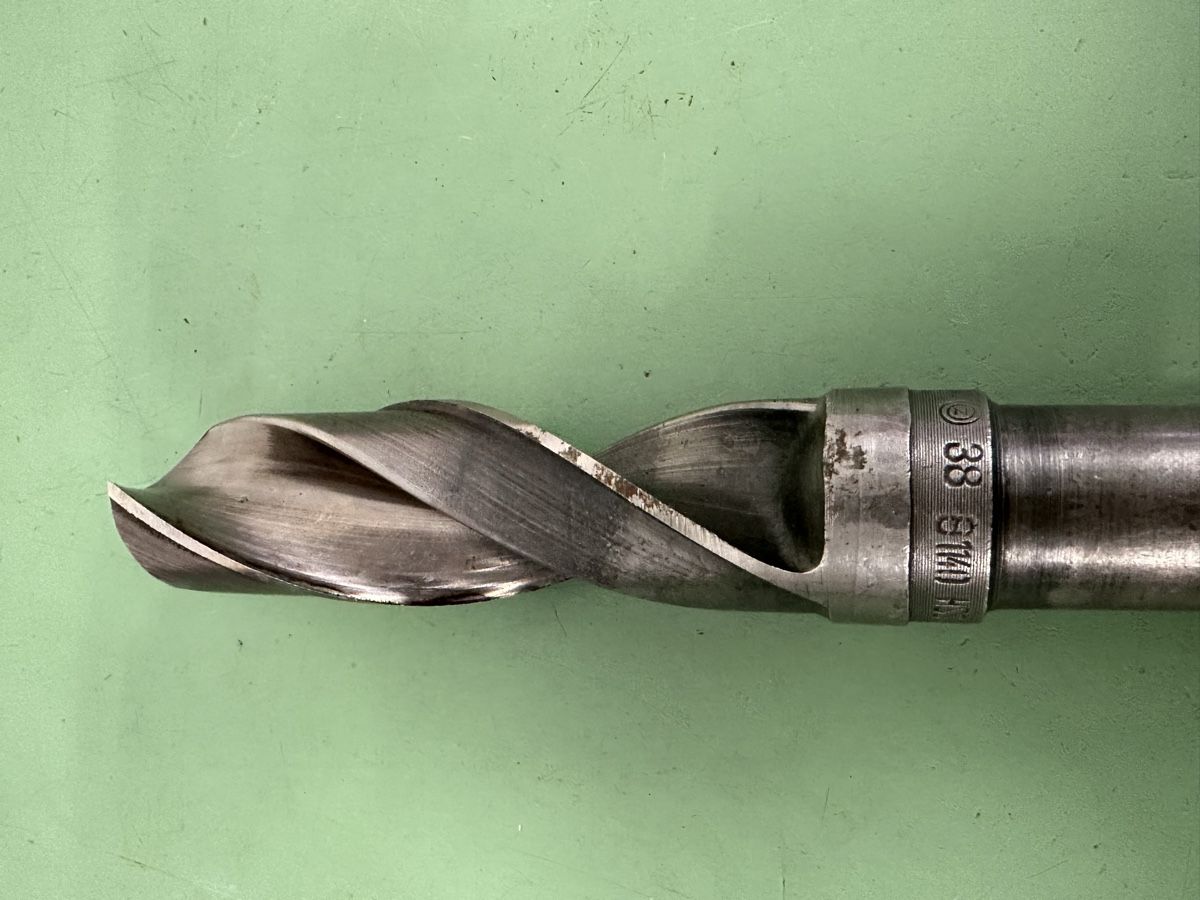 Tutti gli attrezzi: Bohrer, drill bit, Ø37.62 mm. MK4 – Usato da Aarberg venduto da SNMachines 3