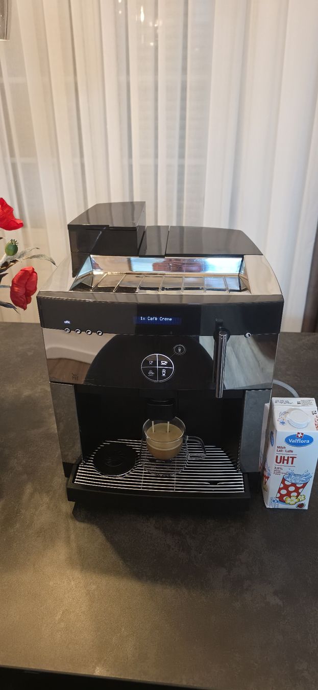 WMF Macchine per caffè & Macchine per espresso: WMF 1000 Professional - ab Service - 6 Monaten Garantie – Usato da Oensingen venduto da Sip77 9