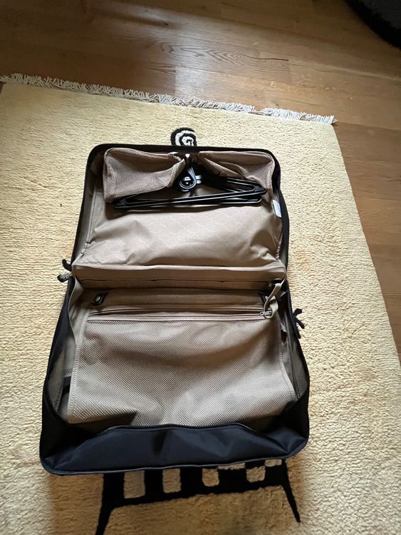 2-in-1 Canvas Leder Anzuggepäck - Kleidersack Mit Schultergurt Armeegrün