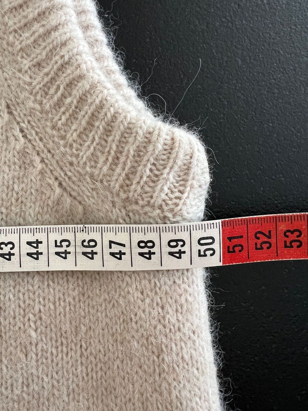 Top: Sézane · Pull Samuel · Vanille – Usato da Crissier venduto da ChamoNova 2