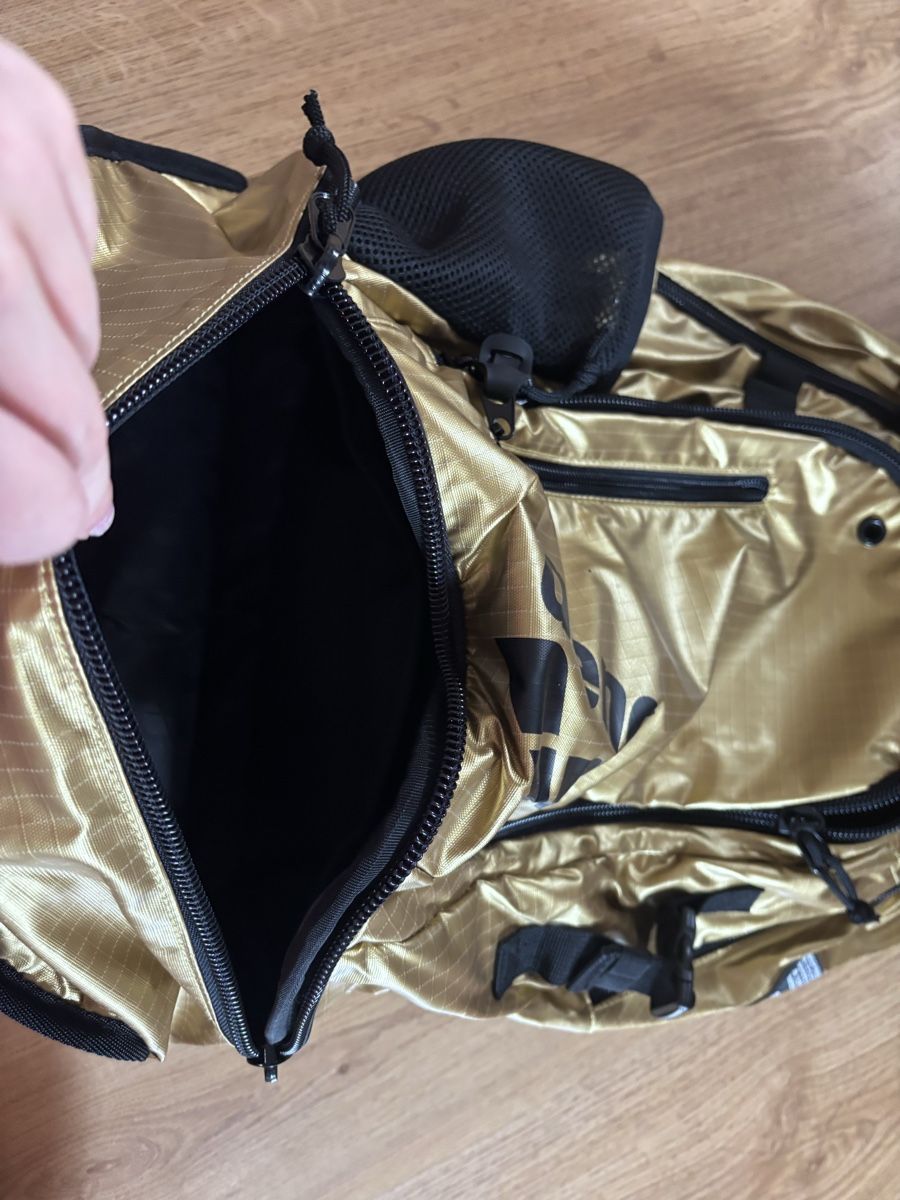 Arena Rucksäcke: Arena Rucksack Gold - nie benutzt – Neu und originalverpackt aus Kirchberg SG von lar_8mw6 5