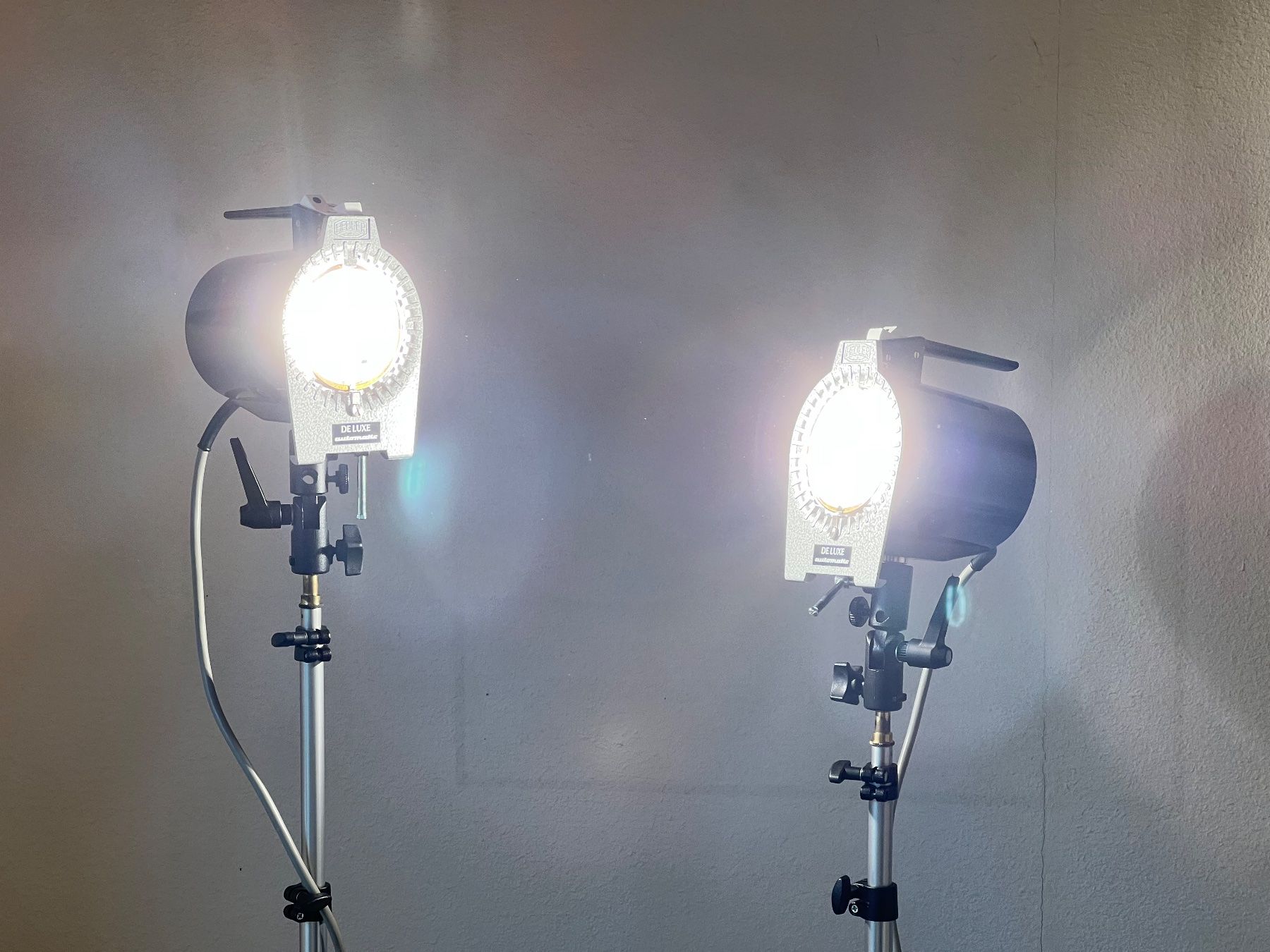 Manfrotto Lampade: Studioleuchten mit Manfrotto Stativen – Usato da Sennhof venduto da Johnbest