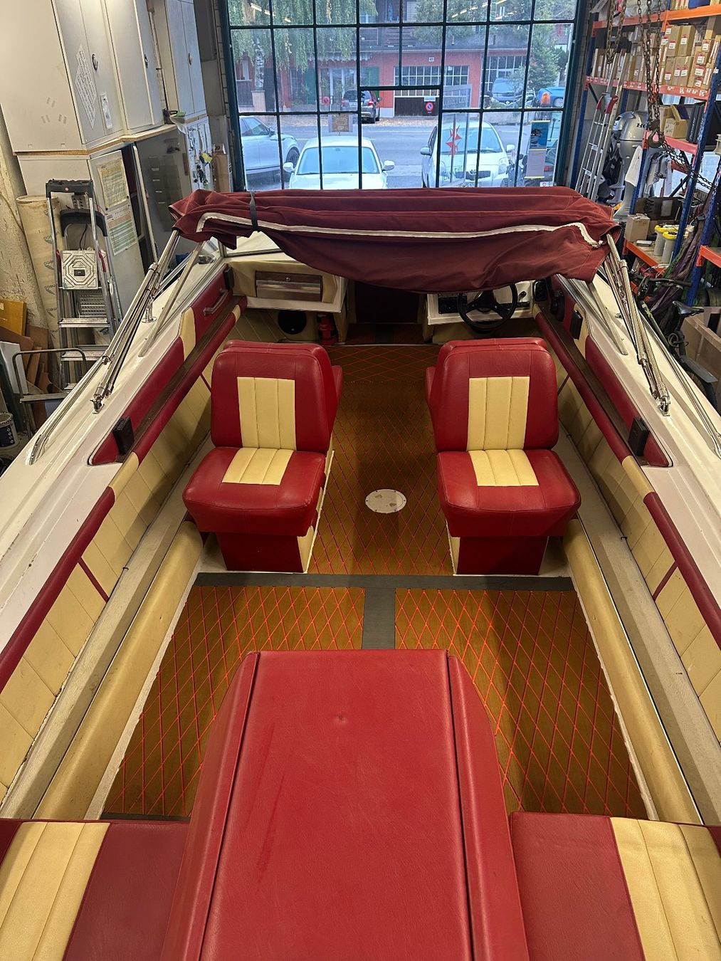 Sea Ray Barche: Sea Ray SRV 200 – Difettoso da Uetendorf venduto da iva_wx7z 3