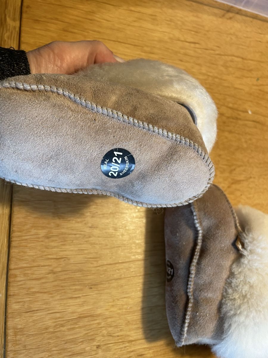 Schuhe für Jungen: Schuhe 22 – Neu (gemäss Beschreibung) aus Benken ZH von stefiz 1