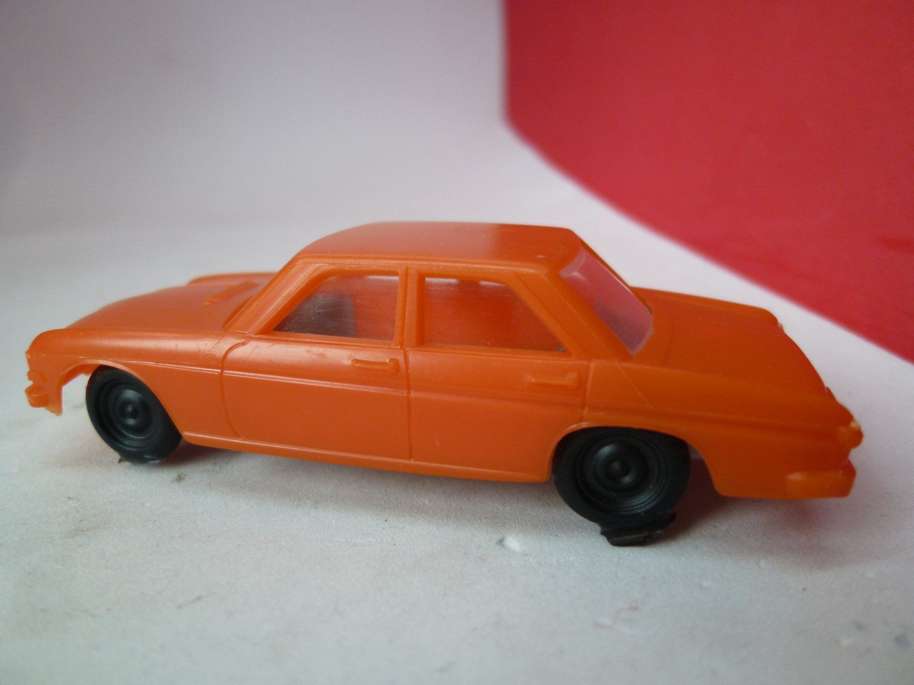 Audi Modellini d'auto: ab  5.--  Audi - orange - 8.5cm - Plastik - made in Germany – Usato da Reiden venduto da alpina2