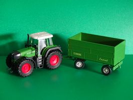 Traktor mit Anhänger von Wiking 1/87