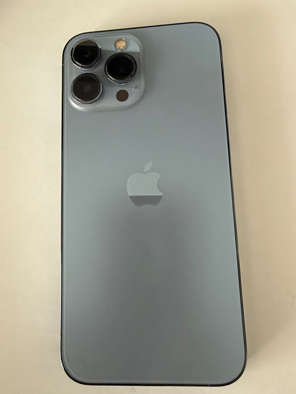 Apple Telefoni cellulari / Smartphones: I-Phone 13 pro Max – Usato da Rothrist venduto da brigitt73 1