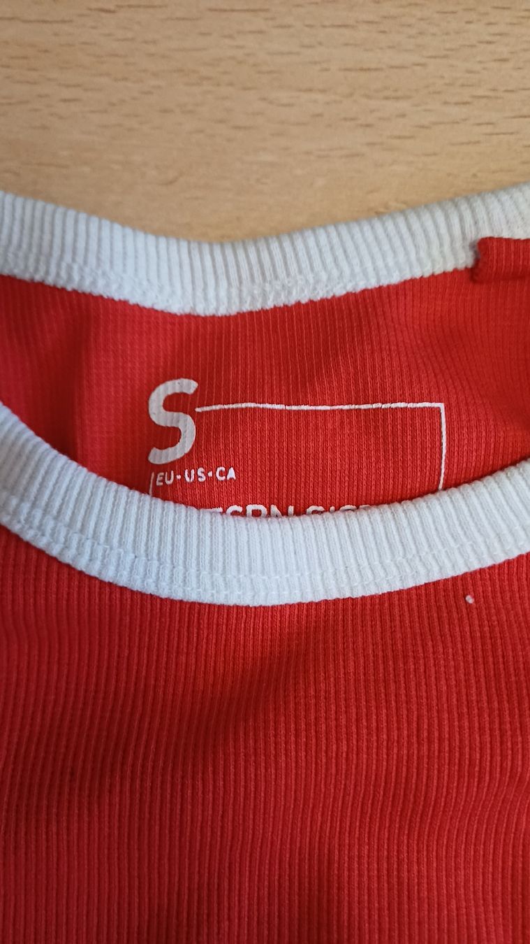 Tops: 2 Tops – Gebraucht aus Bex von Sakito 1