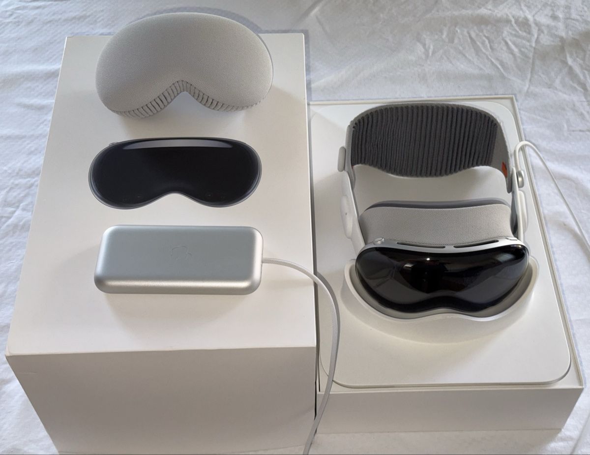 Apple Casco VR: Apple Vision Pro | hardly used, no flaws – Nuovo (secondo la descrizione) da Zürich venduto da chr_h8yt