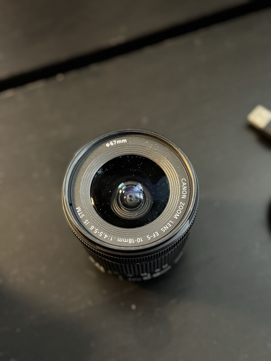 Canon Fotocamera: Canon EOS 700D Set mit Objektiven, Stativ und Tasche – Nuovo (secondo la descrizione) da Würenlos venduto da kik_xyw6 7