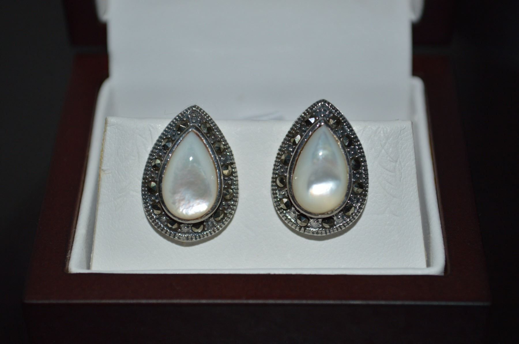 Orecchini pendenti & Orecchini a lobo: OHRSTECKER * MARCASITE & PERLMUT – Nuovo e nell'imballaggio originale da Berg TG venduto da marta970