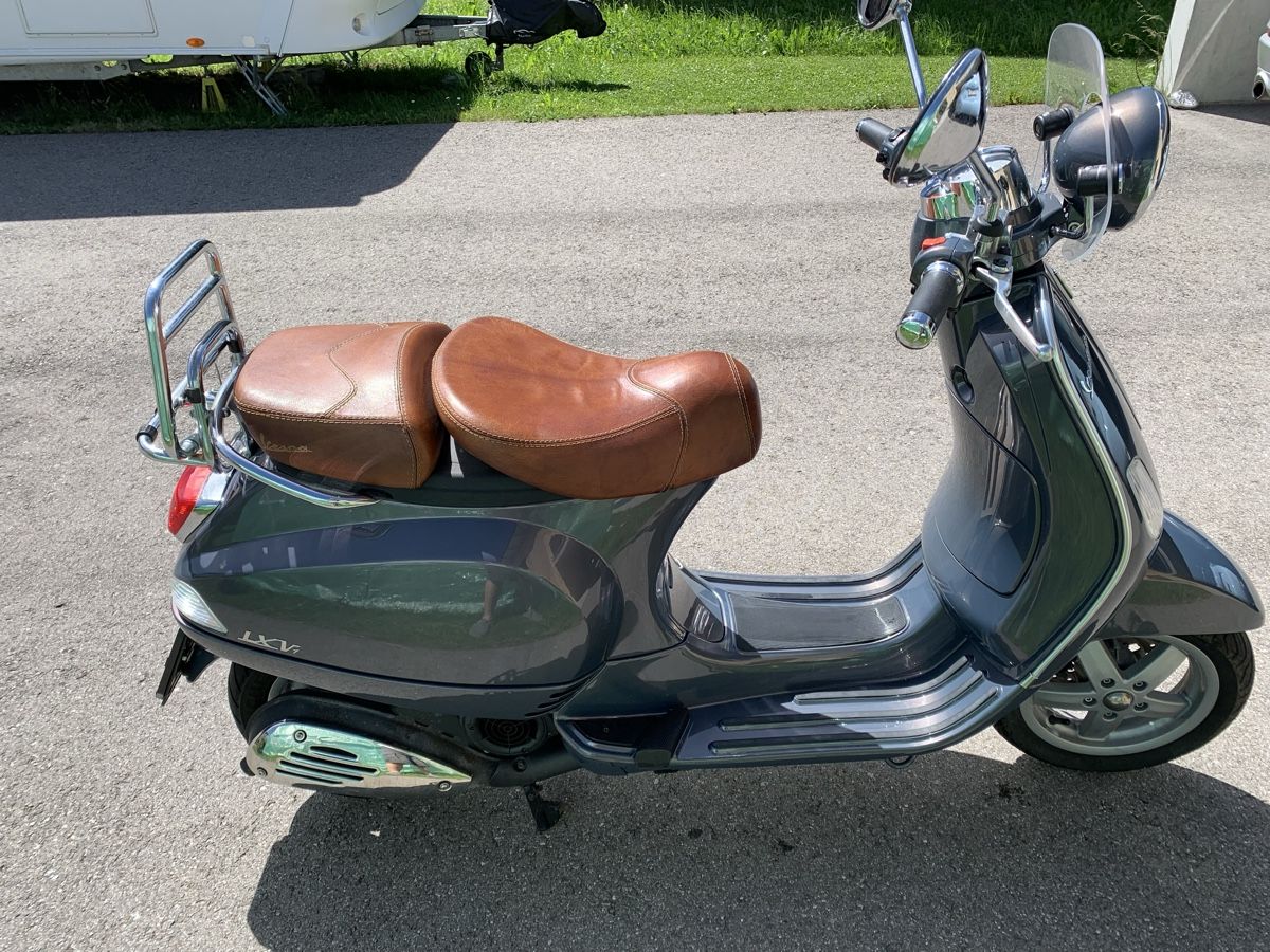 Vespa Scooters: Vespa LXV 125 – Gebraucht aus Plaffeien von Roebu3316 4