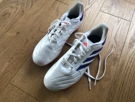Fussballschuhe 37.5