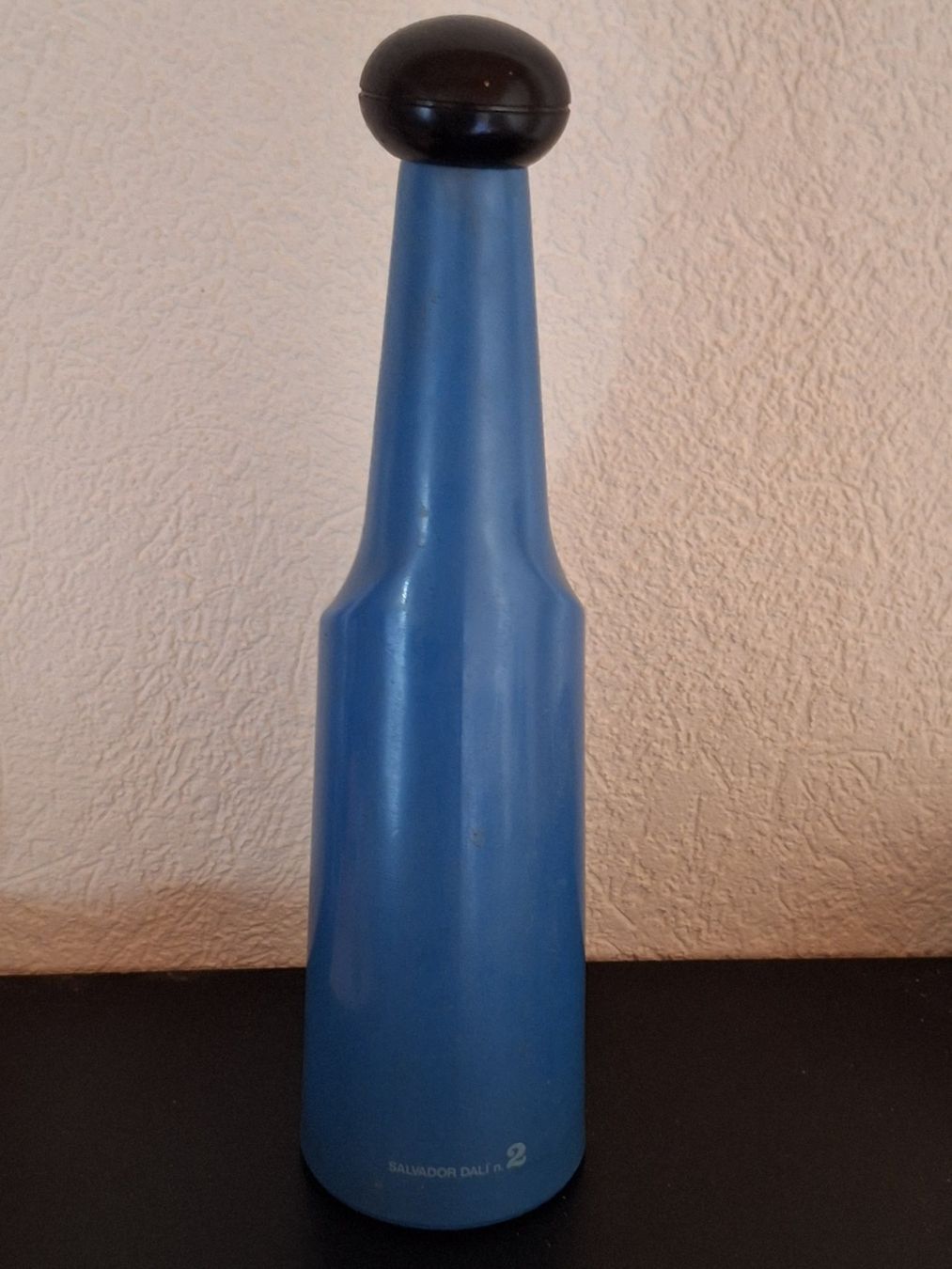 Bottiglie: Art et déco / "S.Dali" – Usato da Couvet venduto da zeze03 2