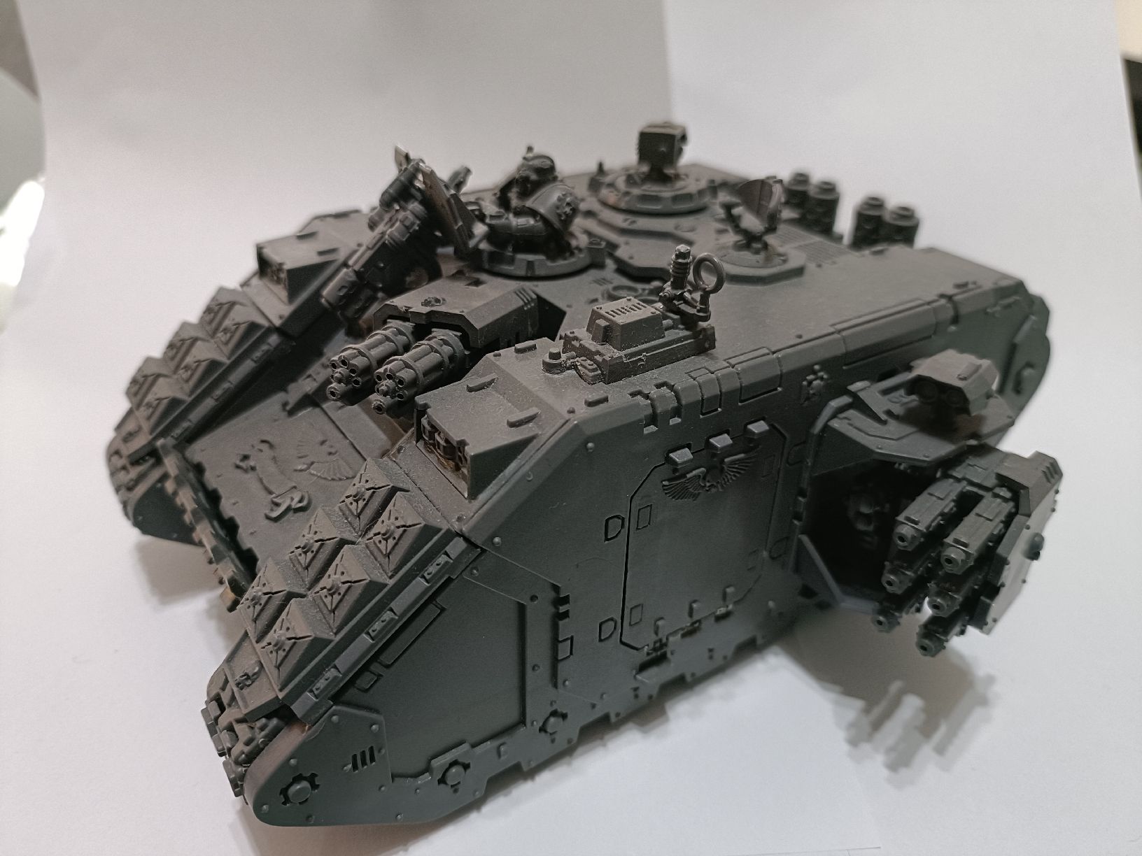 Modellbausätze & Standmodelle: Warhammer40k Land raider crusader – Gebraucht aus Baden von mar_zhd9