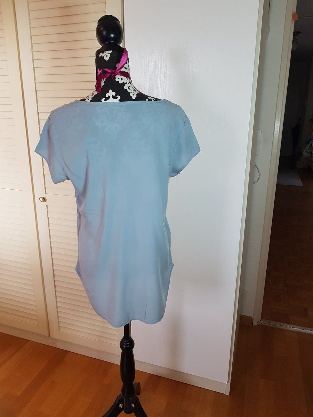 H&M Camicette: Blusenshirt grau von H&M Gr. S – Usato da Buchs ZH venduto da osterhase57 1