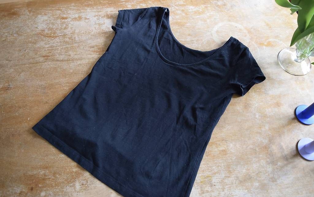 T-shirt: Basic Jan n June Shirt, S-M – Usato da Solothurn venduto da laau1997 2