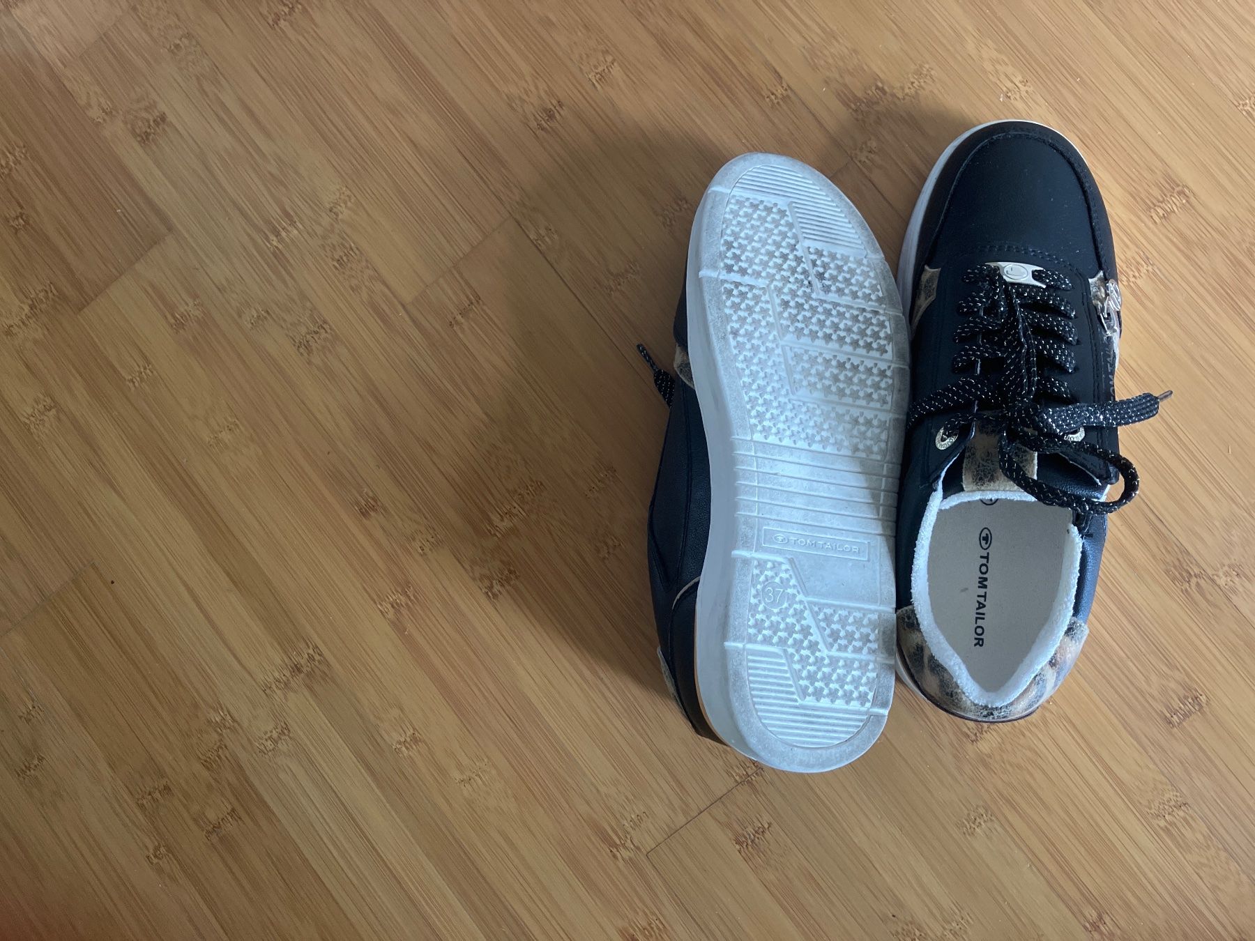 Tom Tailor Scarpe da donna: Ledersneakers von Tom Taylor – Nuovo (secondo la descrizione) da Belp venduto da Bverona 2