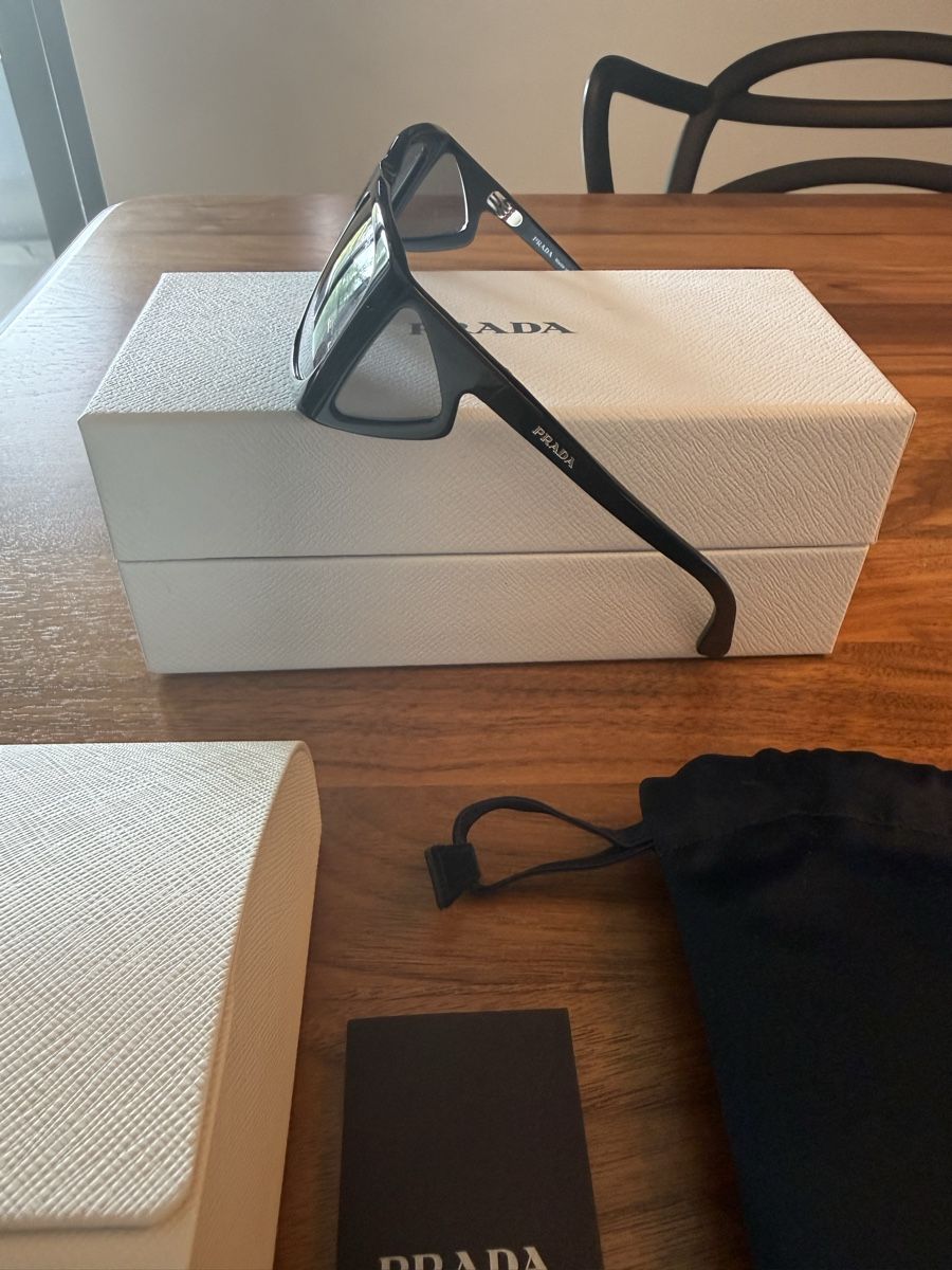 Brillen & Gläser: PRADA sunglasses  – Gebraucht aus Bäch SZ von MEG2018 1