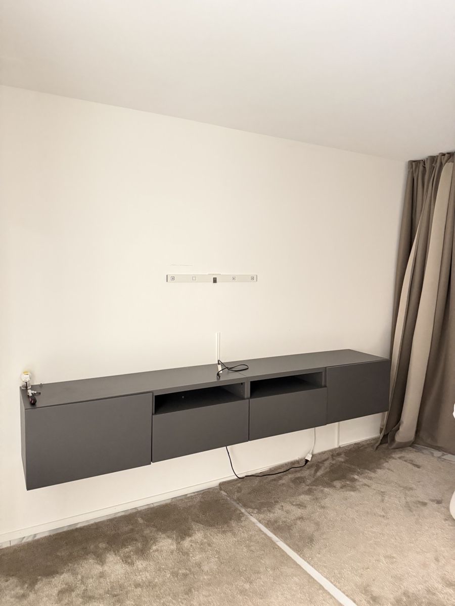 Commodes: IKEA BESTA Sideboard 240cm – D'occasion à Küsnacht ZH par Pfiffiekus