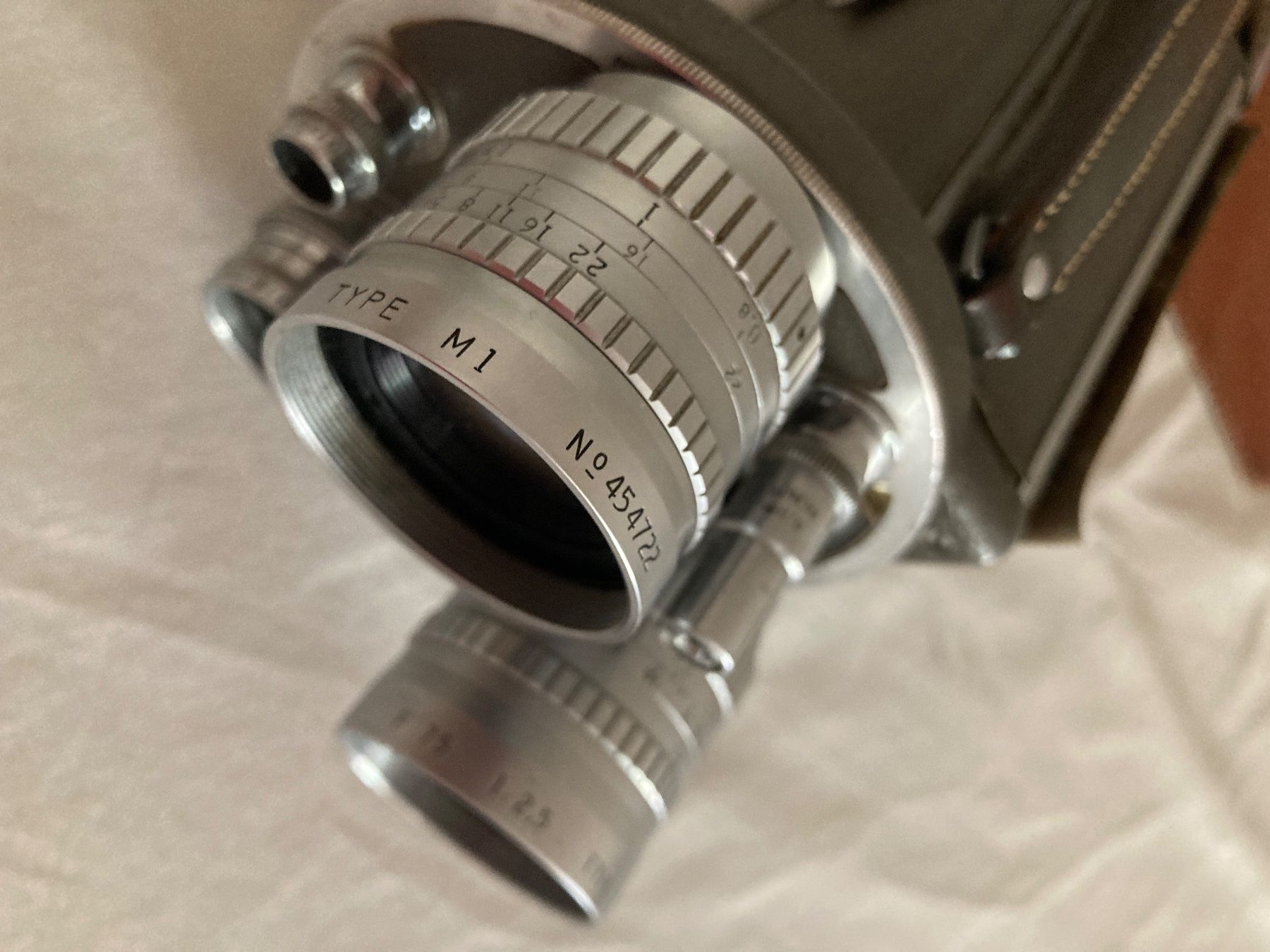 Camcorder: Caméra 16 mm Bell & Howell avec 3 optiques mythiques – Gebraucht aus Genève von Patchmaster 8