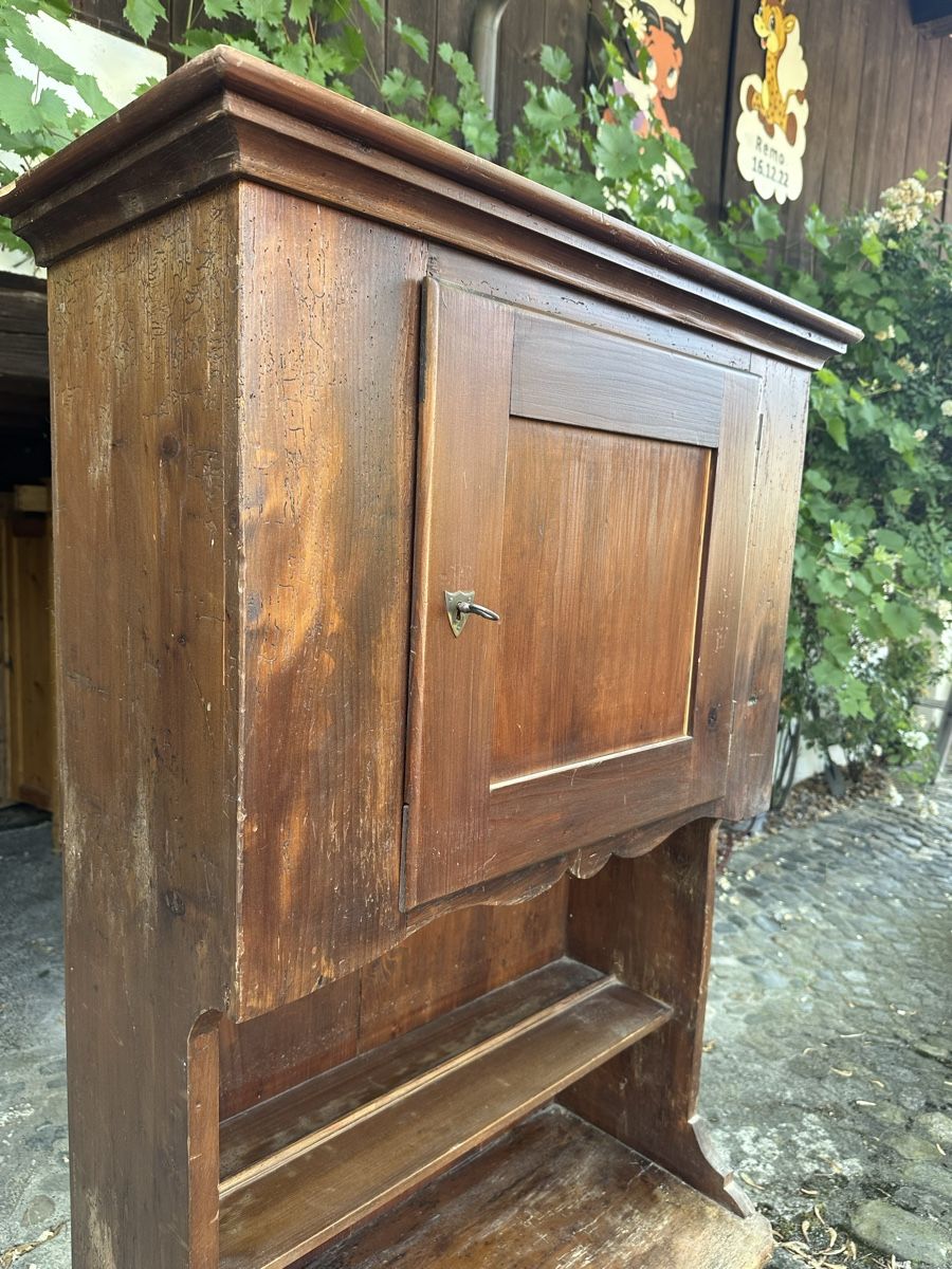 Büffets: Holzschrank Buffet Wandschrank  – Gebraucht aus Villmergen von Bezdupe 4