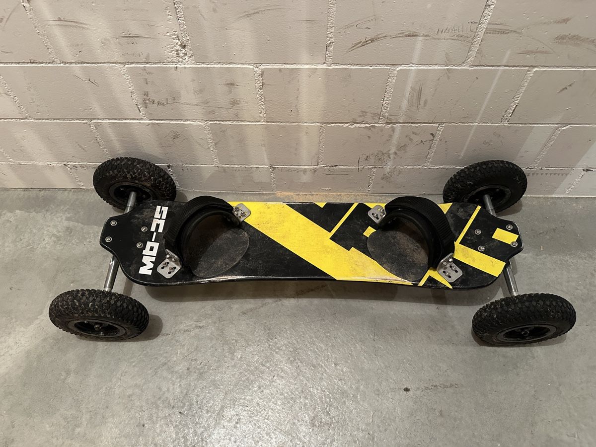 Skateboards: Mountainboard / Kiteboard – Gebraucht aus Zürich von gia_8r2t