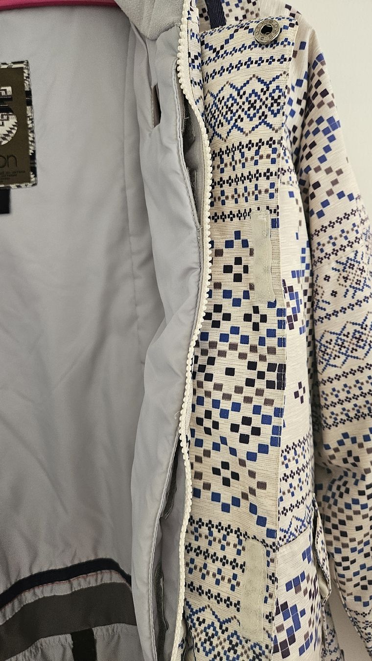 Burton Jacken: Burton Snowboardjacke, Grösse L – Gebraucht aus Emmenbrücke von L_W 3