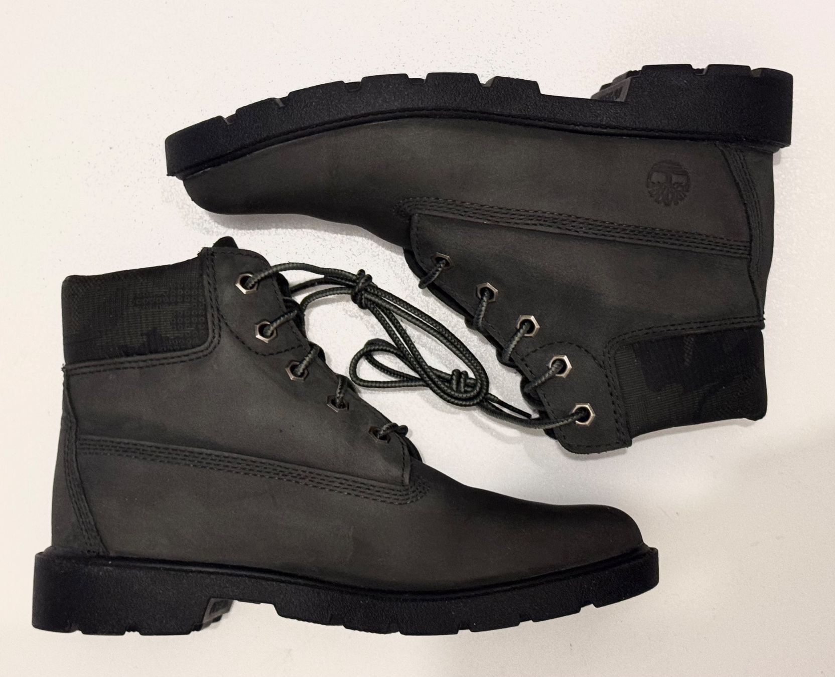 Timberland Scarpe da uomo: TIMBERLAND Junior’s Classic Boot, Peat, EU 36 – Nuovo e nell'imballaggio originale da Genève venduto da OnSale 1