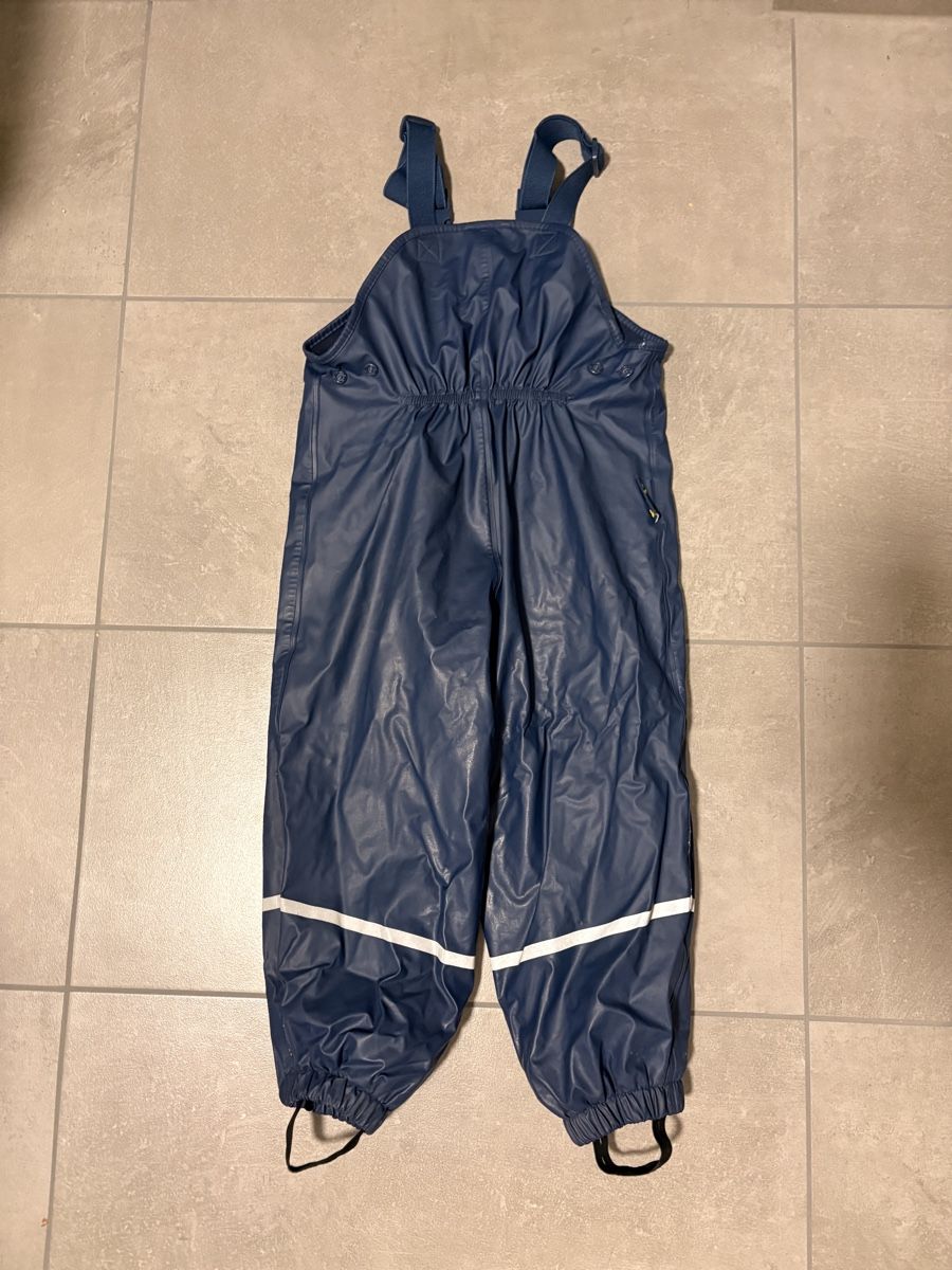 Hosen: Regenhose Latzhose Grösse 98 – Gebraucht aus Thun von SonneBE