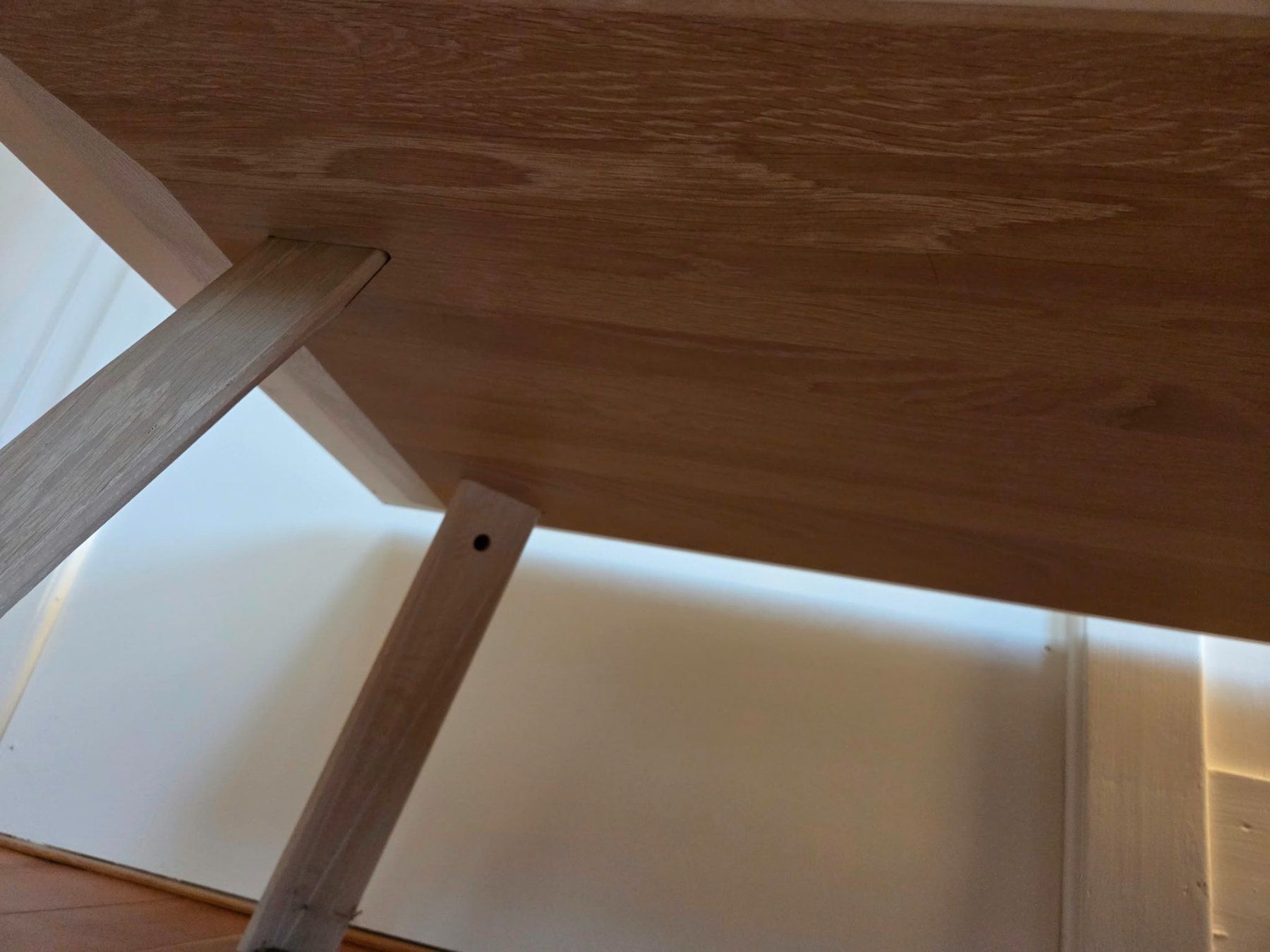 Tische: Designer-Tisch weiss / Eiche – Gebraucht aus Wabern von psc_68tm 2
