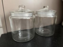 Zwei Vorratsgläser mit Glasdeckel gross neu
