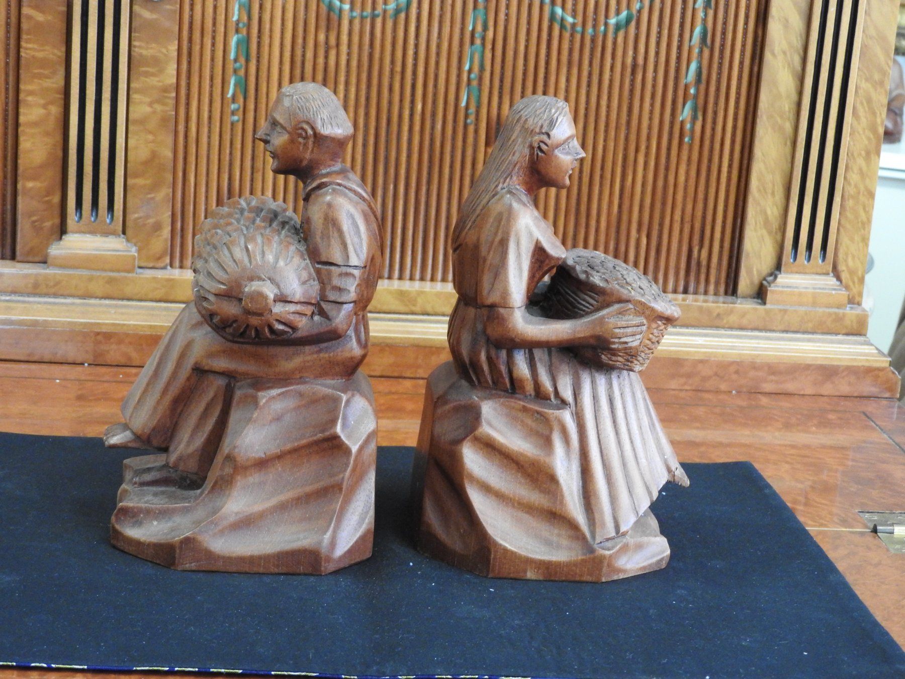 Sculture & Statue: Skulpturen / Buchstützen – Usato da Stetten AG venduto da Brissago25
