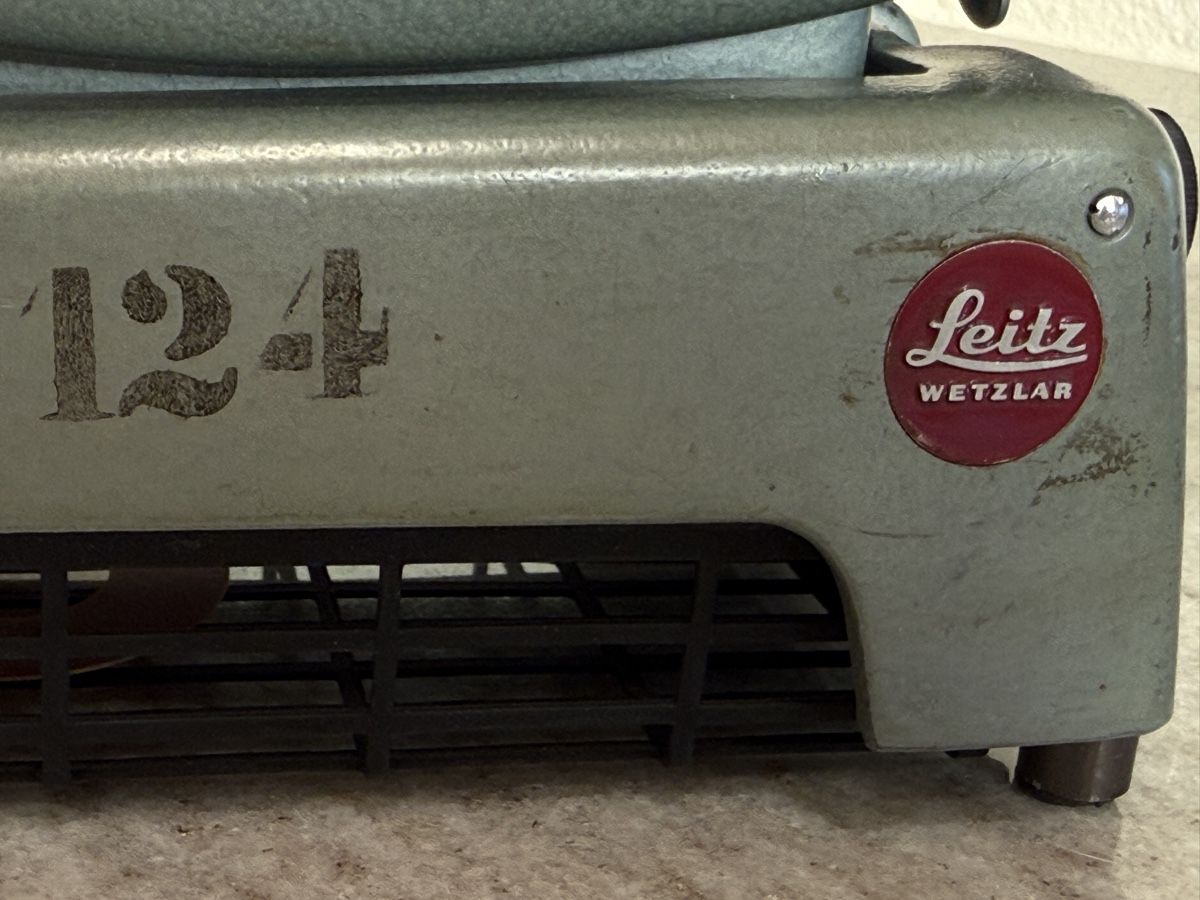 Leica Proiettori: Dia Projektor ex Swiss Army – Usato da Burgdorf venduto da Jvan07 3