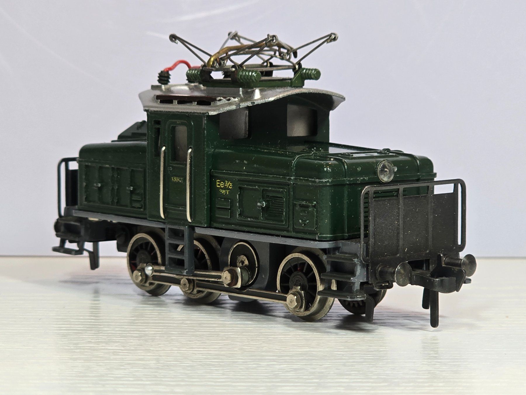 Fleischmann Trains électriques: Fleischmann, 1330, SBB, Ee 3/3 1330, grün, Guss, – D'occasion à Kloten par Nicola2 7