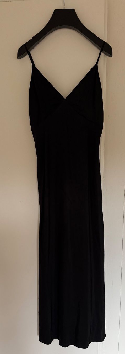 H&M Vestiti: Edles Slipdress H & M – Usato da Luzern venduto da Mamutpe