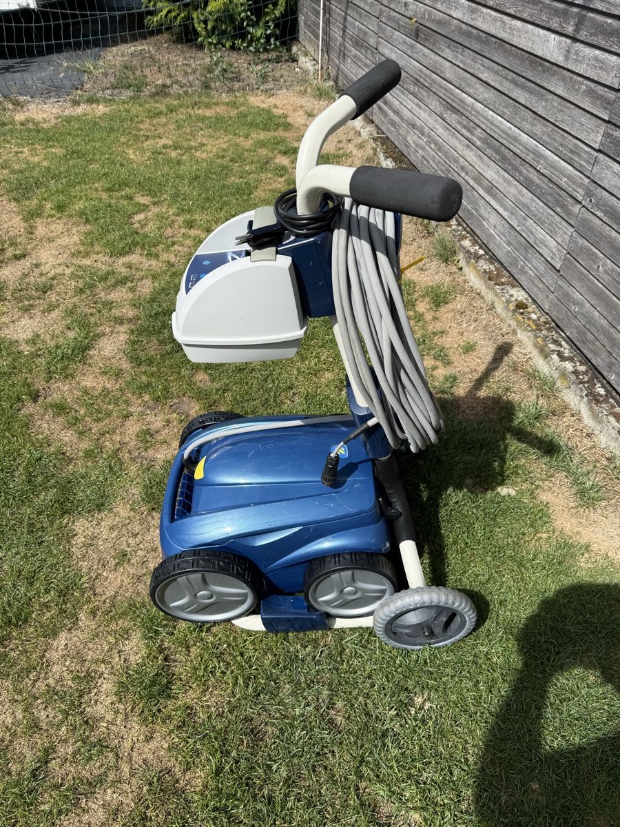 Accessori per Piscine: Poolroboter Zodiac Vortex 3 Top Zustand – Usato da Horriwil venduto da Automower76 5