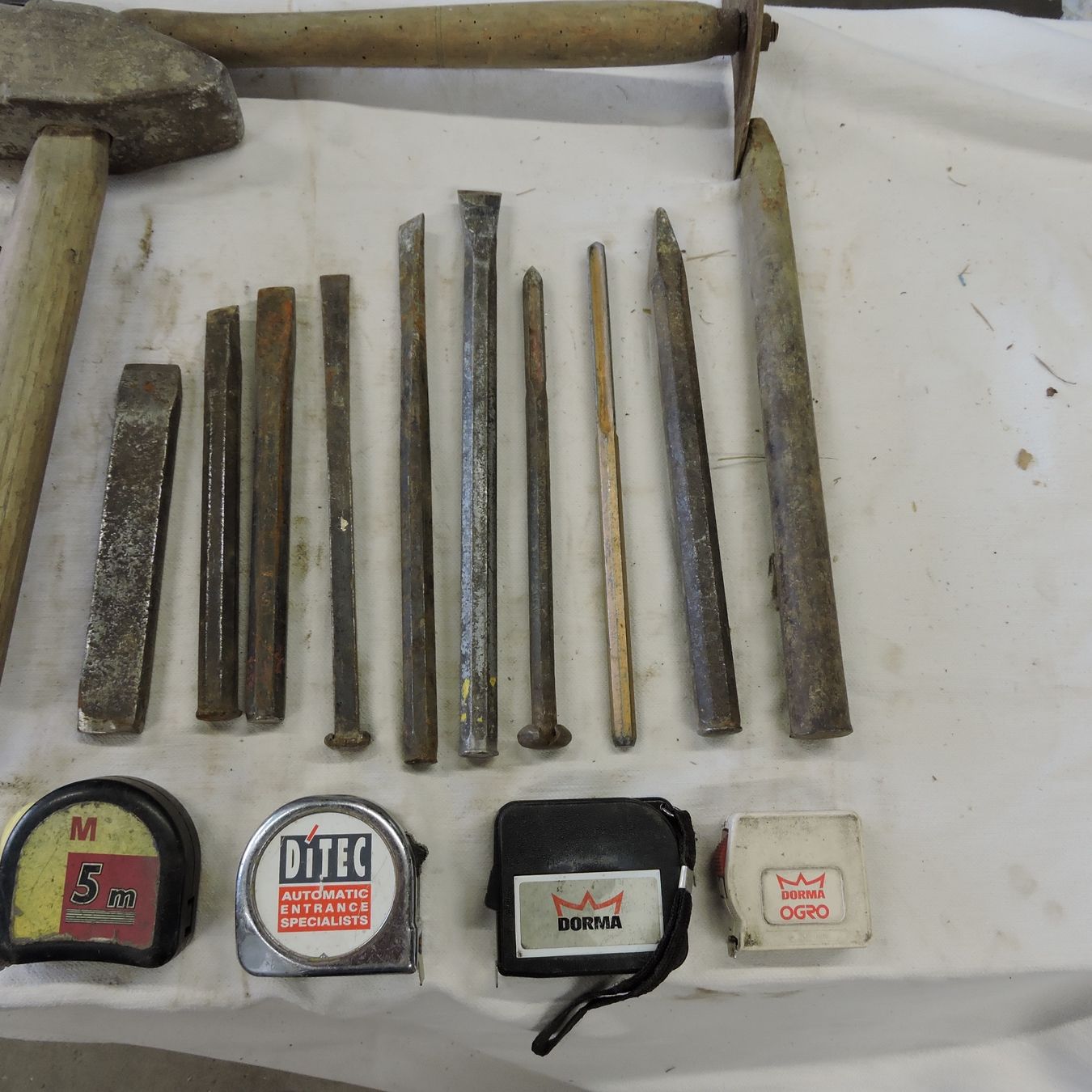 Tutti gli attrezzi: Bau Handwerkzeug Set Nr.3 – Usato da Meikirch venduto da rva_q8c7 3