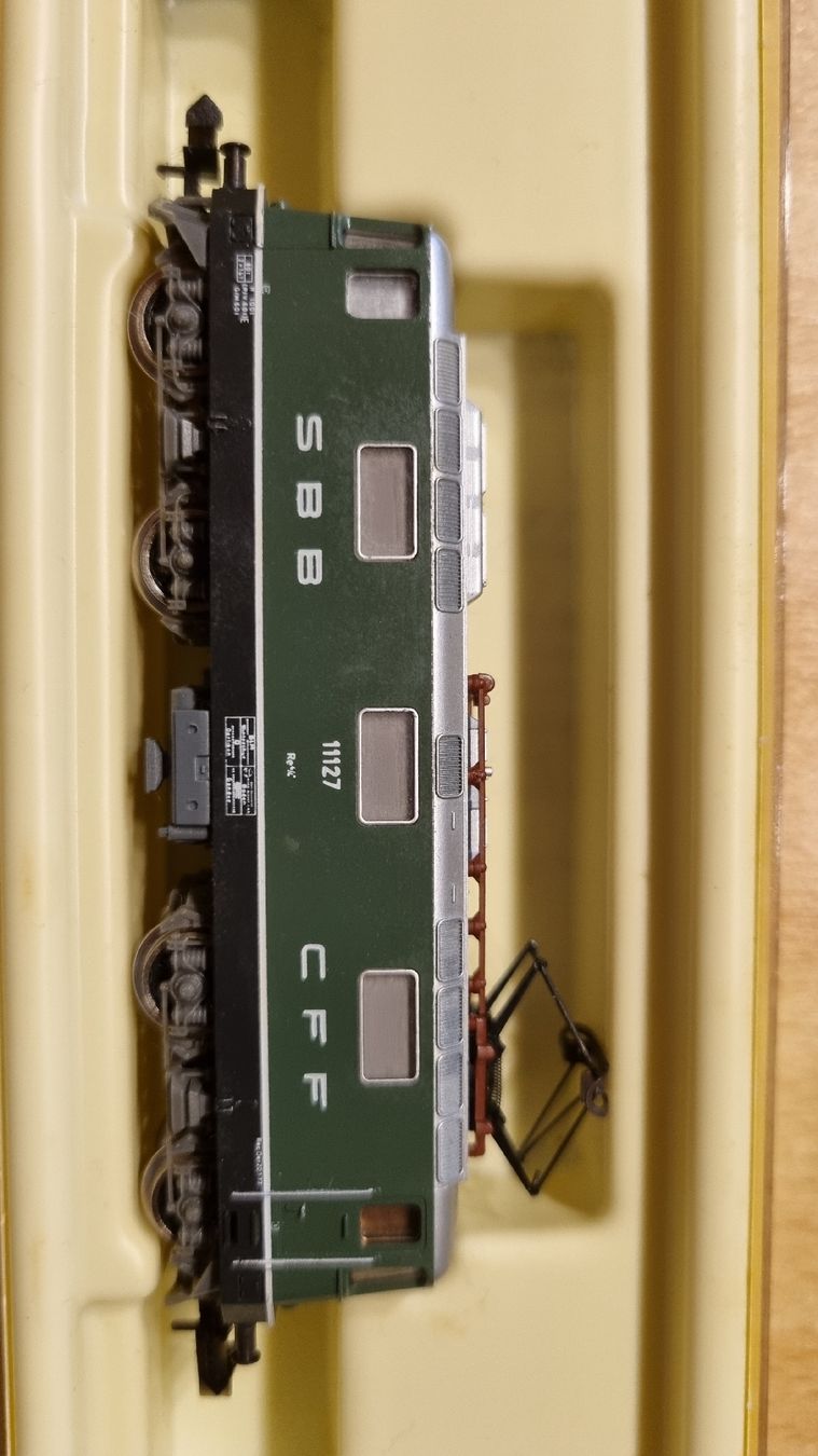 Trix Modellini di ferrovie: Minitrix Lockomotive Spur N 2071 – Usato da Frick venduto da Myamaha_racing 1