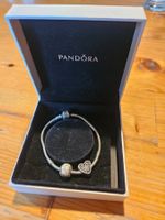 Schönes Pandora Armband mit Charms + Geschenkbox