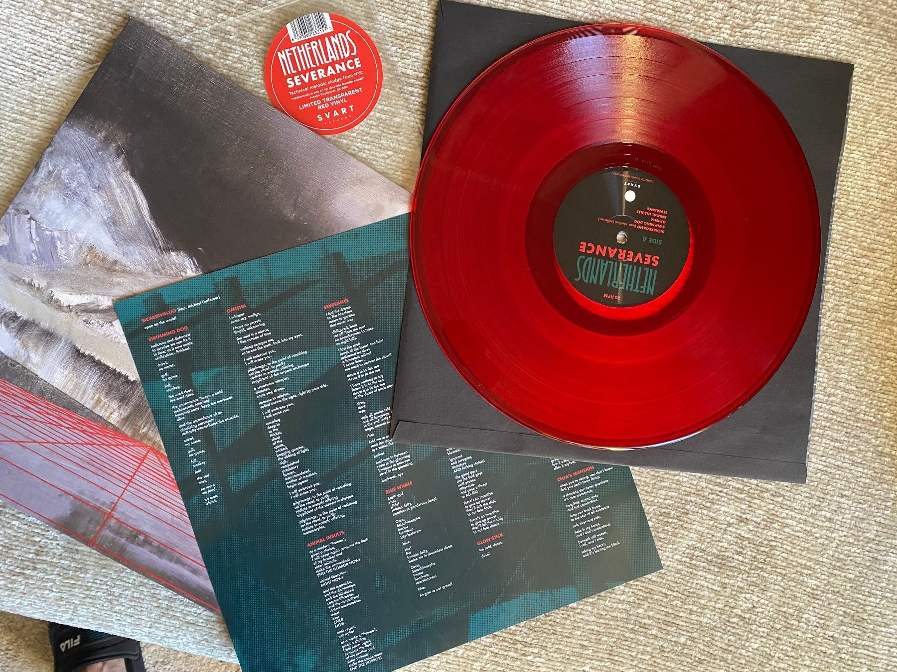 Vinyles: Netherlands – Severance / LP Red – D'occasion à Basel par Dinosauce