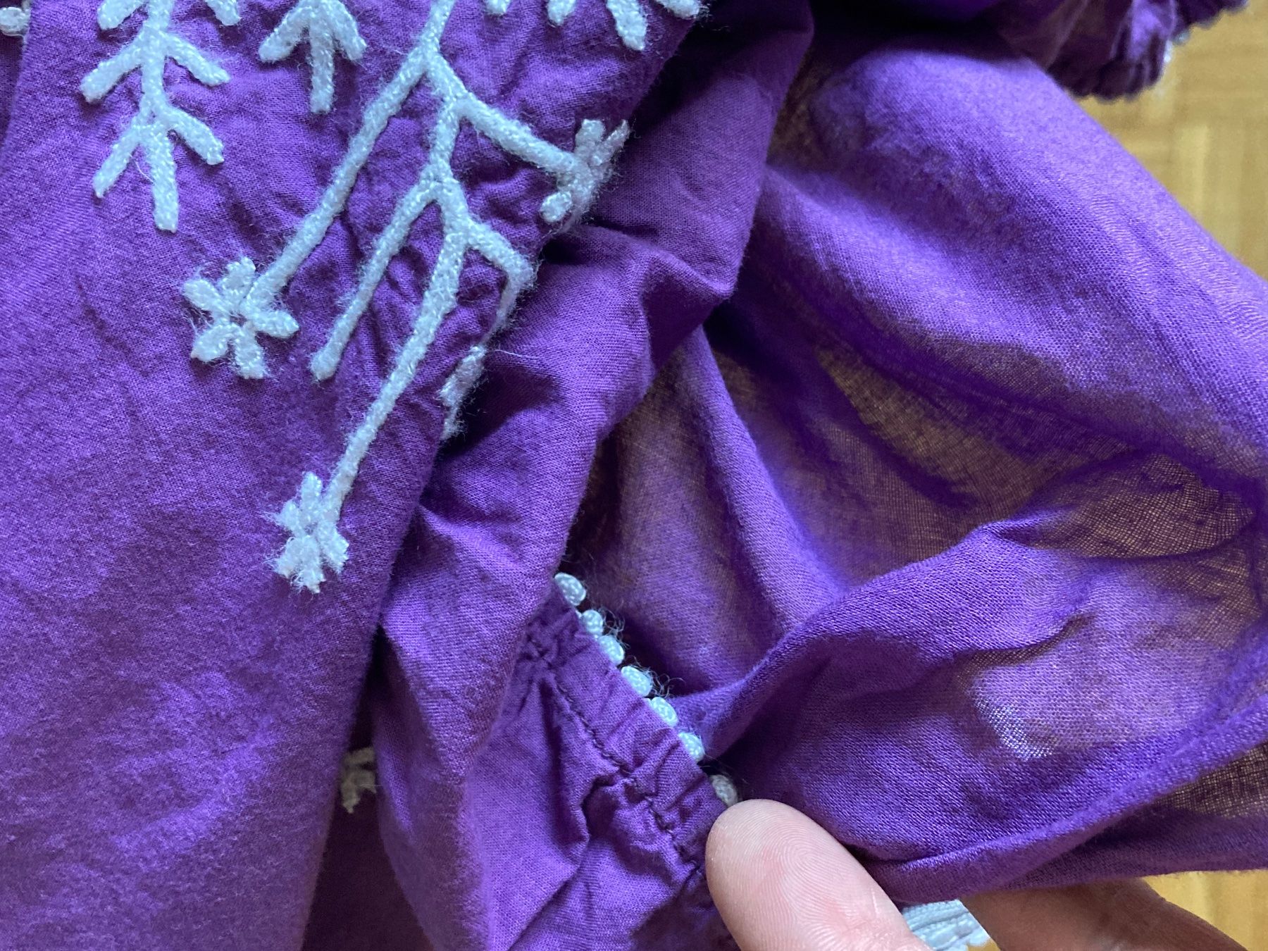 Vestiti: Robe brodée violette t42 – Usato da Genève venduto da ct_fqr8 2