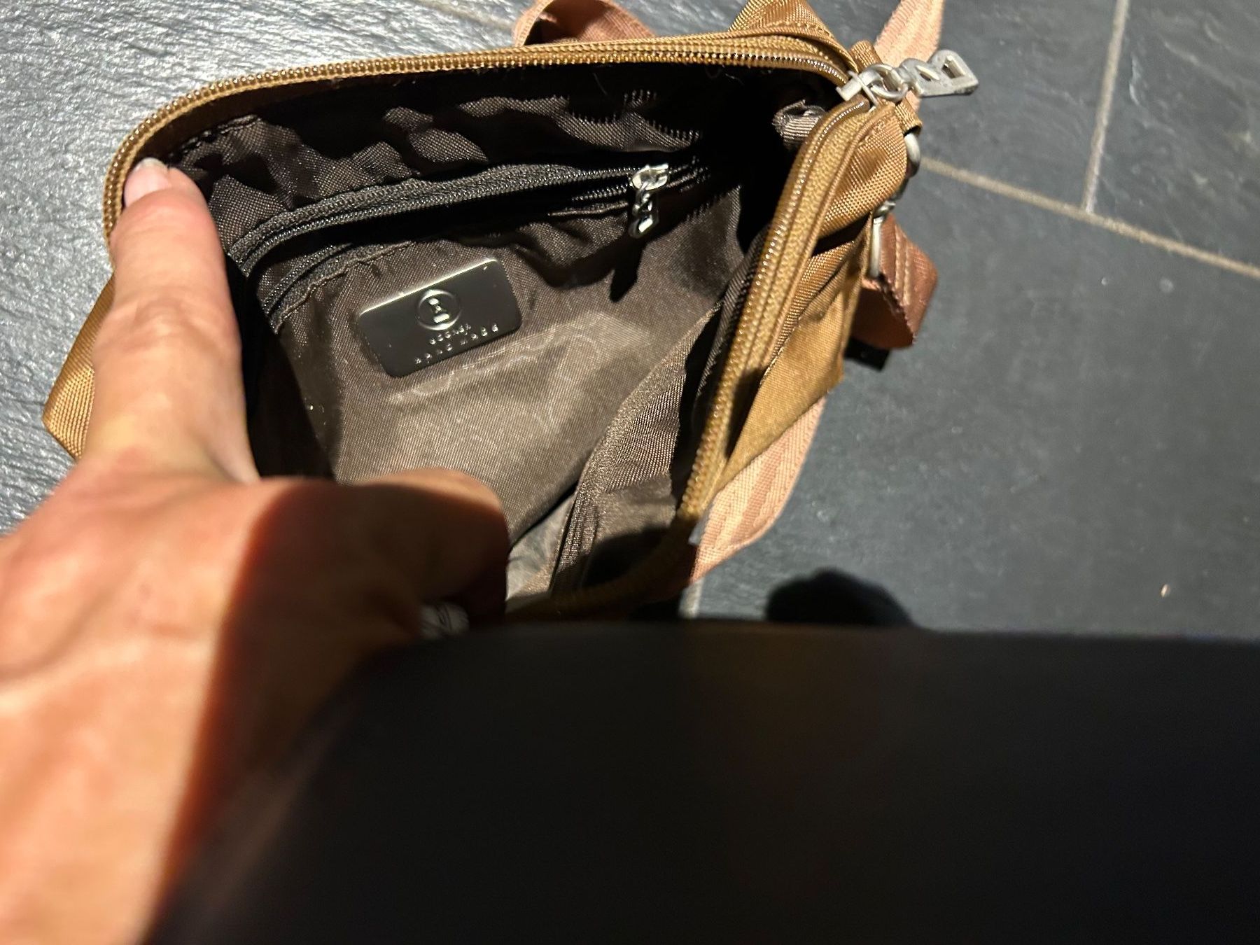 Bogner Borse da donna: Bogner Umhängetäschen – Usato da Zumikon venduto da Uranus88