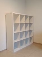 Regal IKEA Kallax weiss 16 Fächer Gebrauchsspuren vorhanden