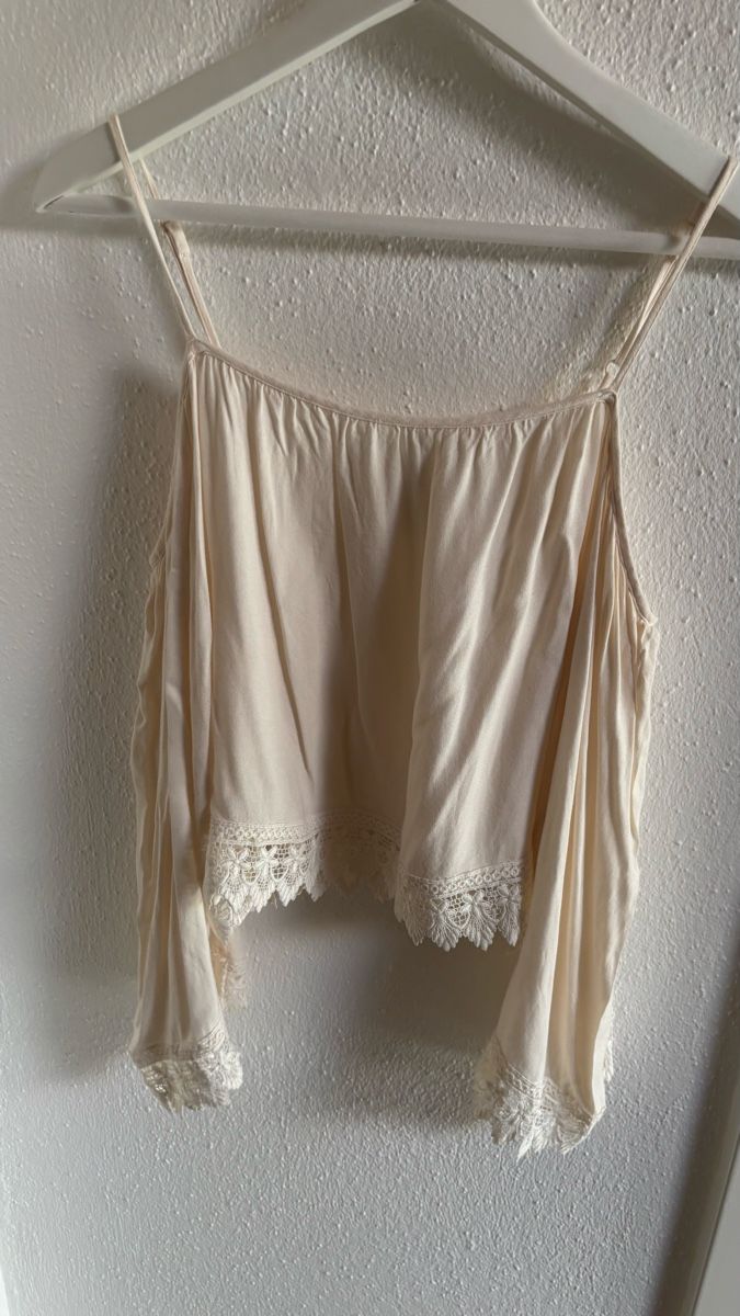 H&M Chemisiers: Schönes Blusentop – Neuf (Voir description) à Roggwil BE par R.. 1