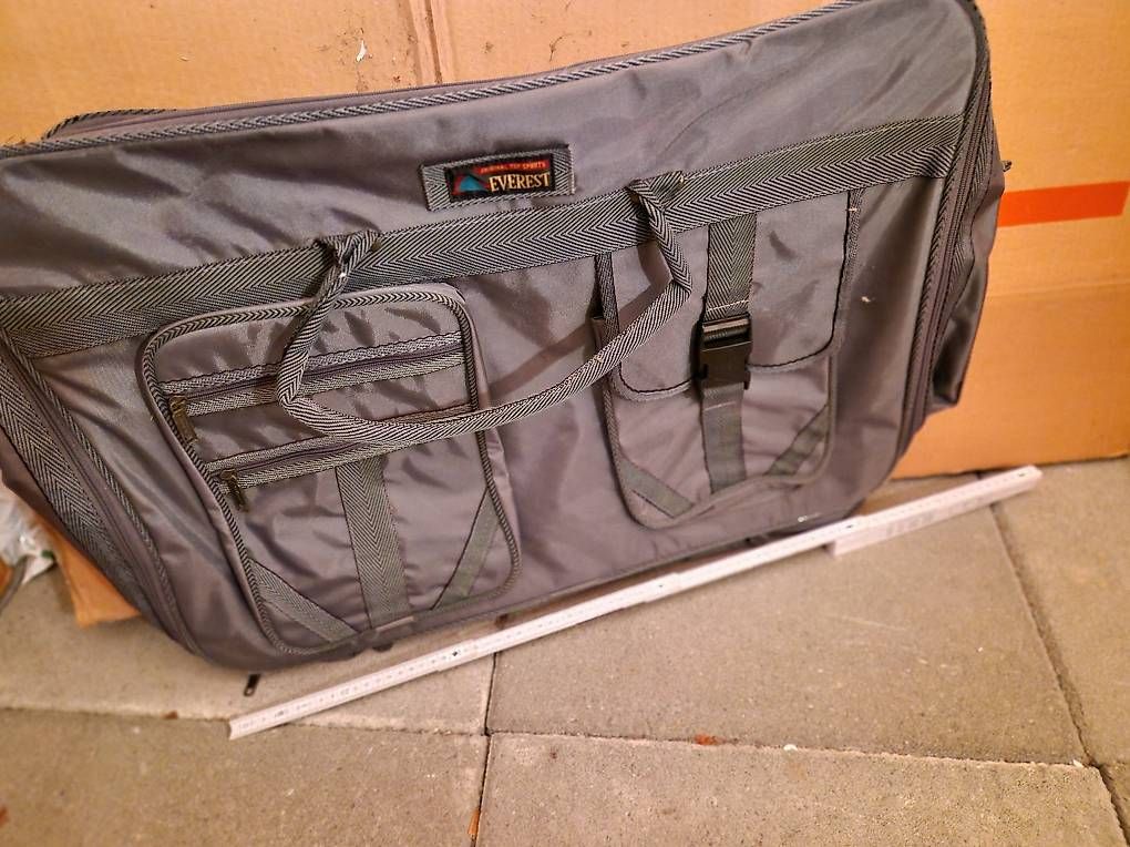 Valigie: Valise en tissu solide – Usato da Vufflens-la-Ville venduto da jea_6xps 1