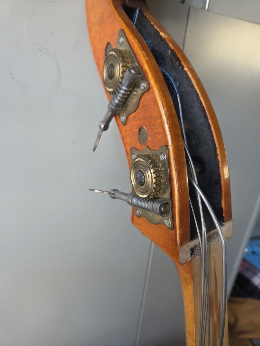 Musikinstrumente: Kontrabass mit Tasche, beschädigt – Defekt aus Oberhasli von General-Dealer 4