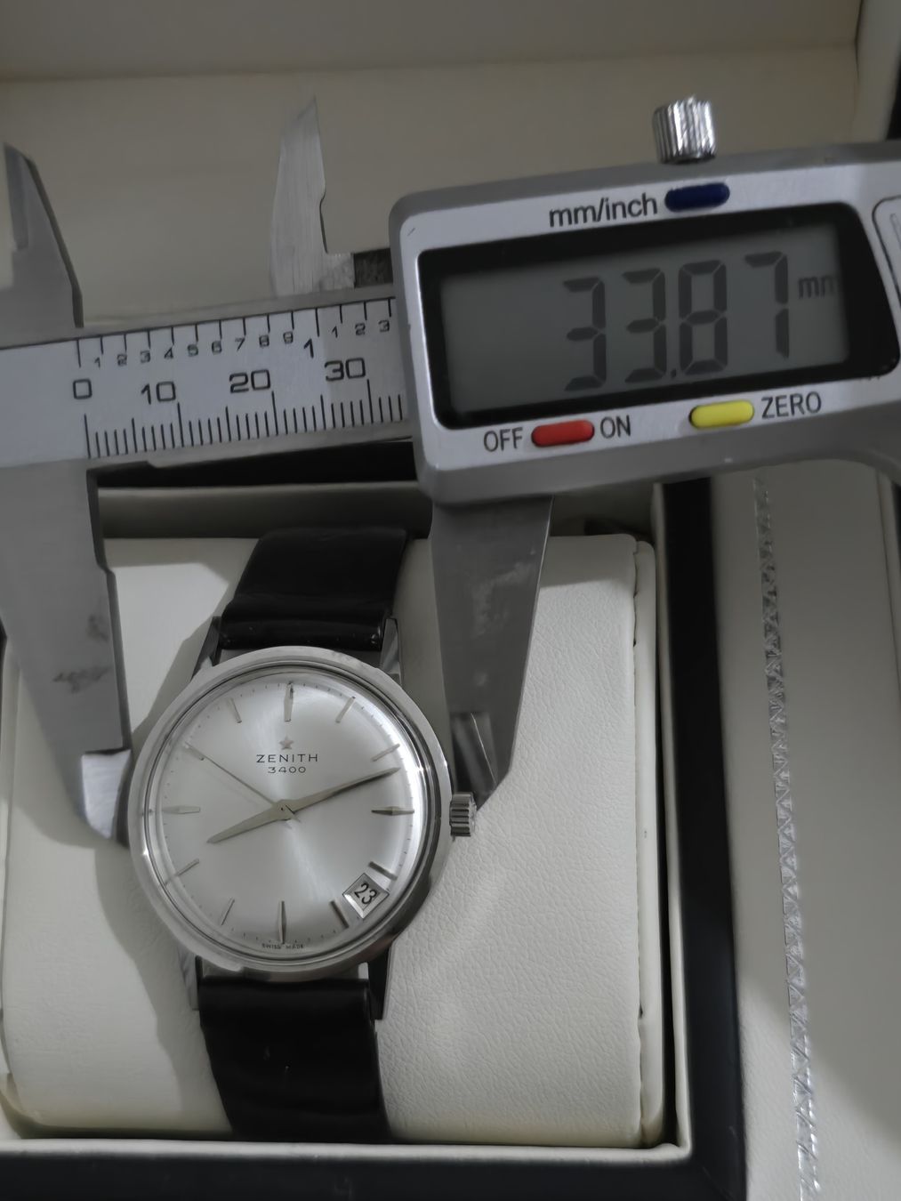 Zenith Orologi: Montre  Zenith 3400 – Usato da Les Acacias venduto da watinjo 9