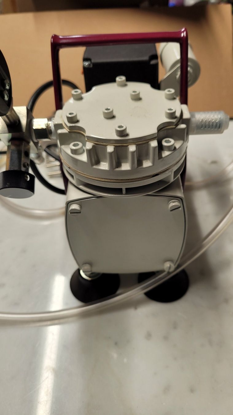 Accessori da laboratorio: Vakuumpumpe – Usato da Bibern SO venduto da 07Bue11 4